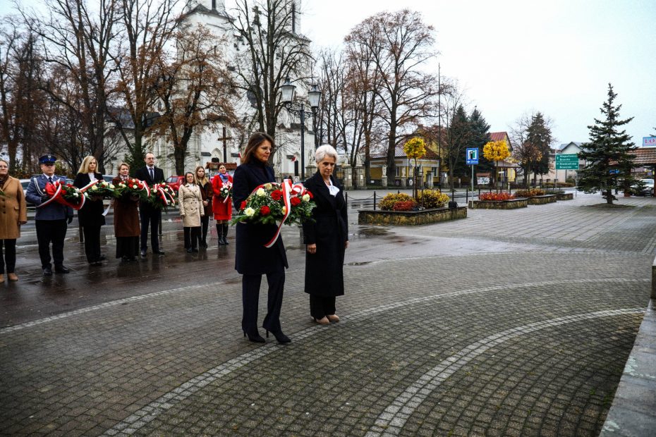 zdjęcie przedstawia obchody święta niepodległości