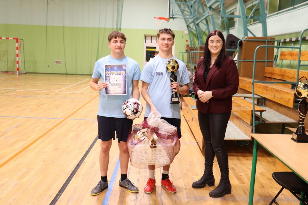 zdjęcie przedstawia gminny turniej piłki halowej 2026